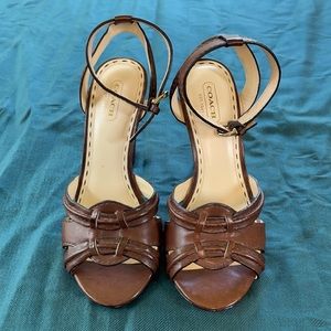 Vintage Coach size 7 brown leather ankle strap sandals